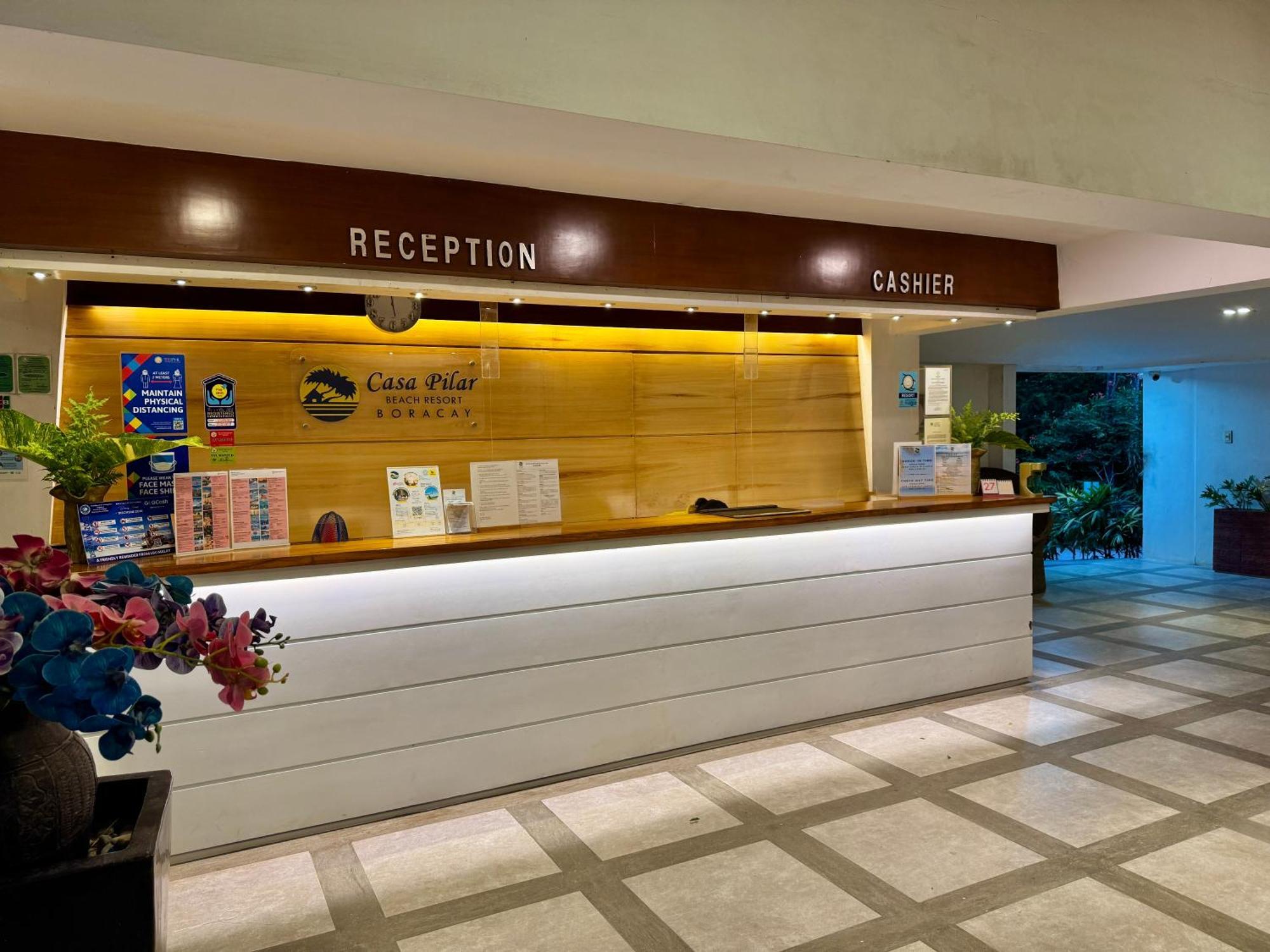 Casa Pilar Beach Resort Manoc-Manoc Extérieur photo