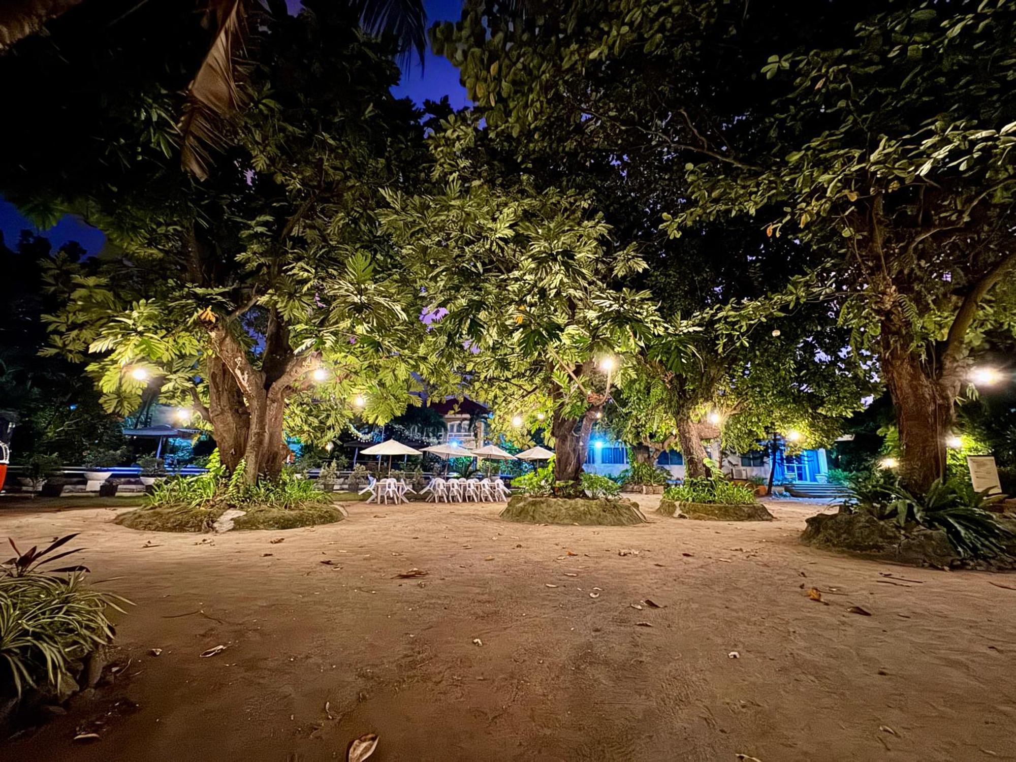 Casa Pilar Beach Resort Manoc-Manoc Extérieur photo