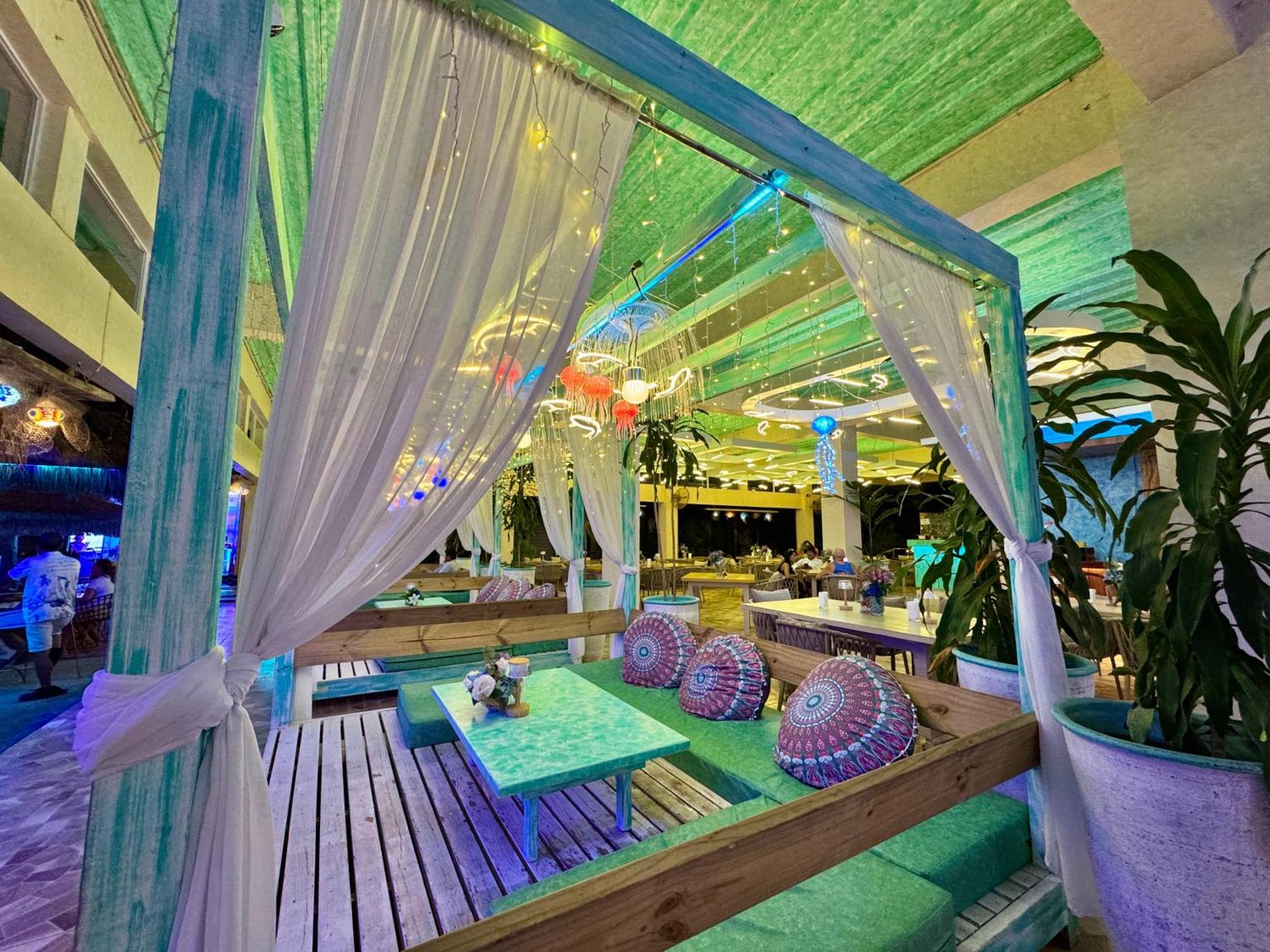 Casa Pilar Beach Resort Manoc-Manoc Extérieur photo