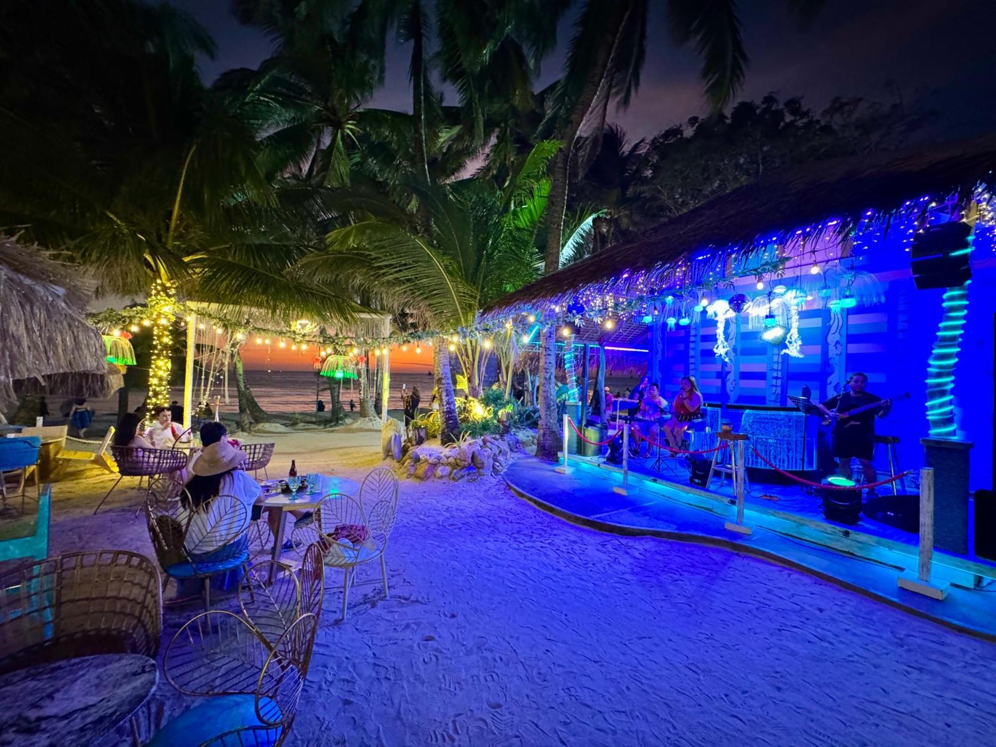 Casa Pilar Beach Resort Manoc-Manoc Extérieur photo