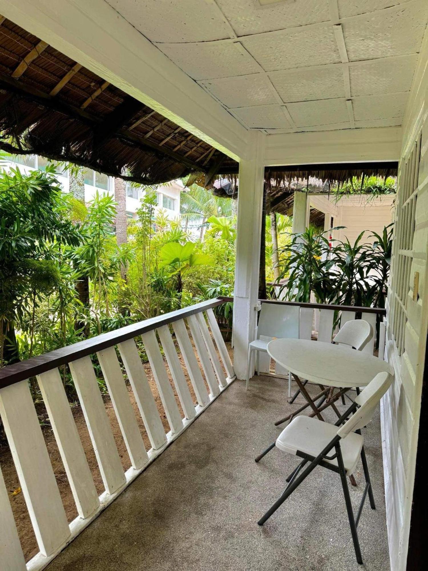 Casa Pilar Beach Resort Manoc-Manoc Extérieur photo