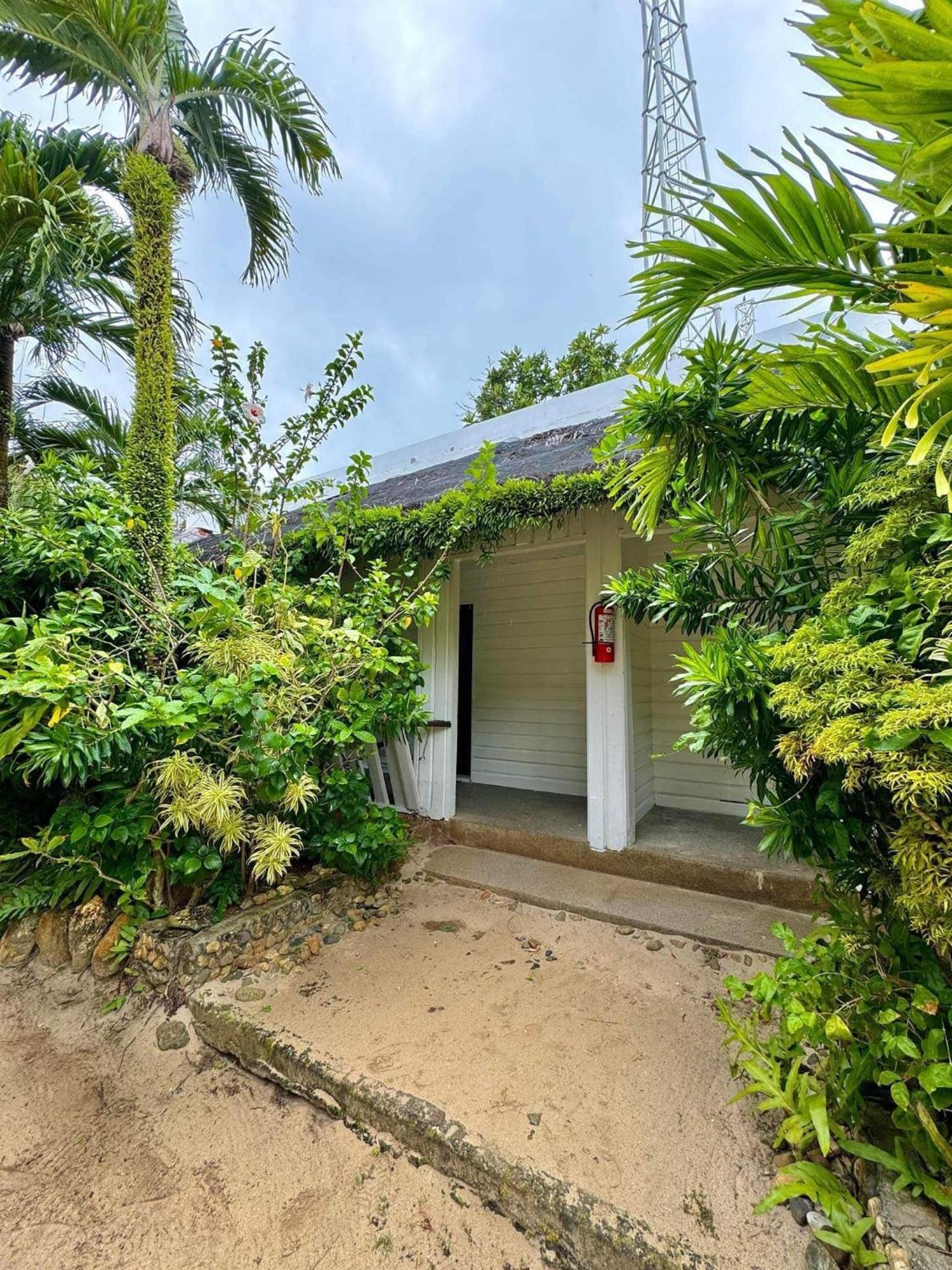 Casa Pilar Beach Resort Manoc-Manoc Extérieur photo