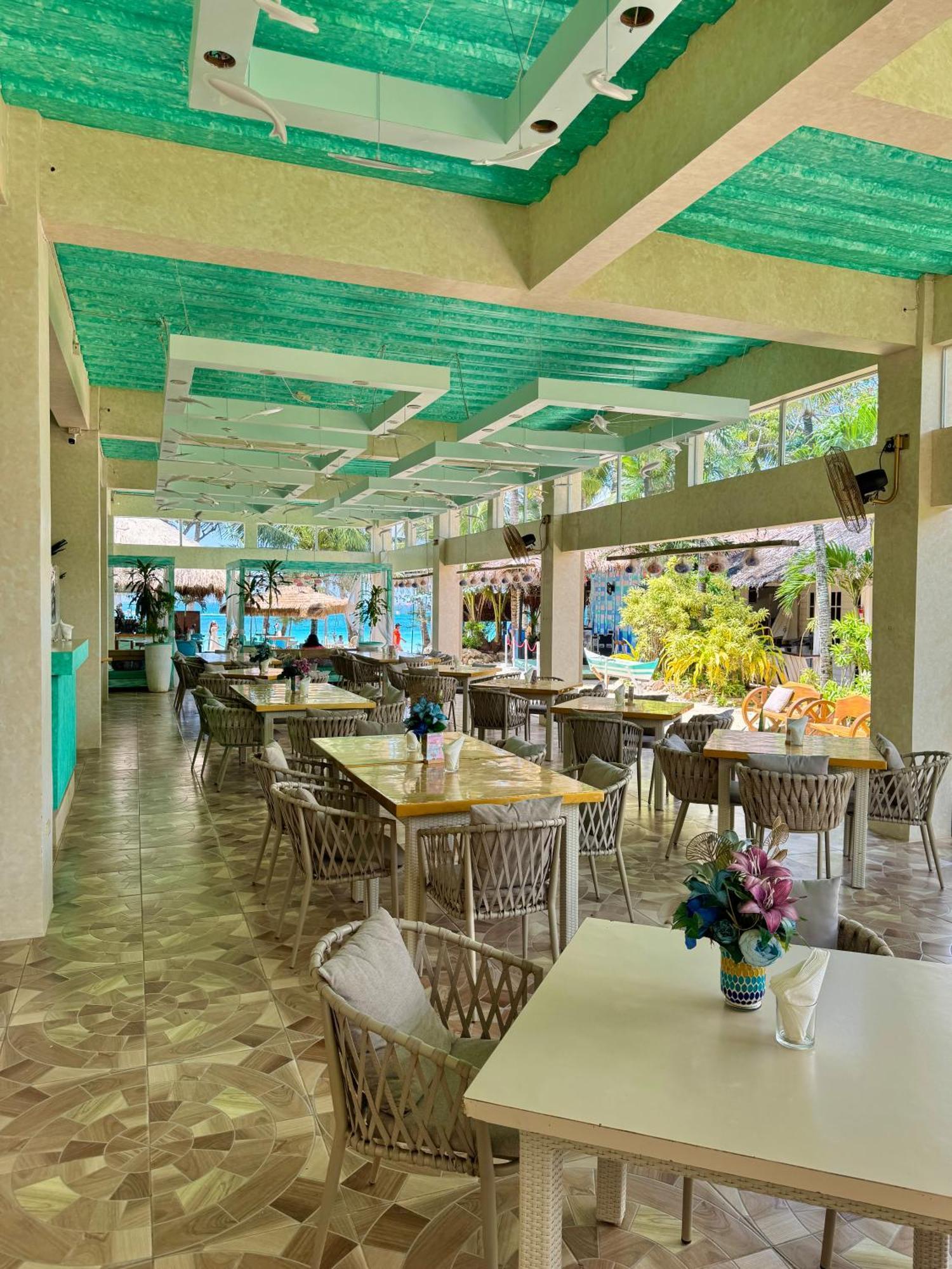 Casa Pilar Beach Resort Manoc-Manoc Extérieur photo