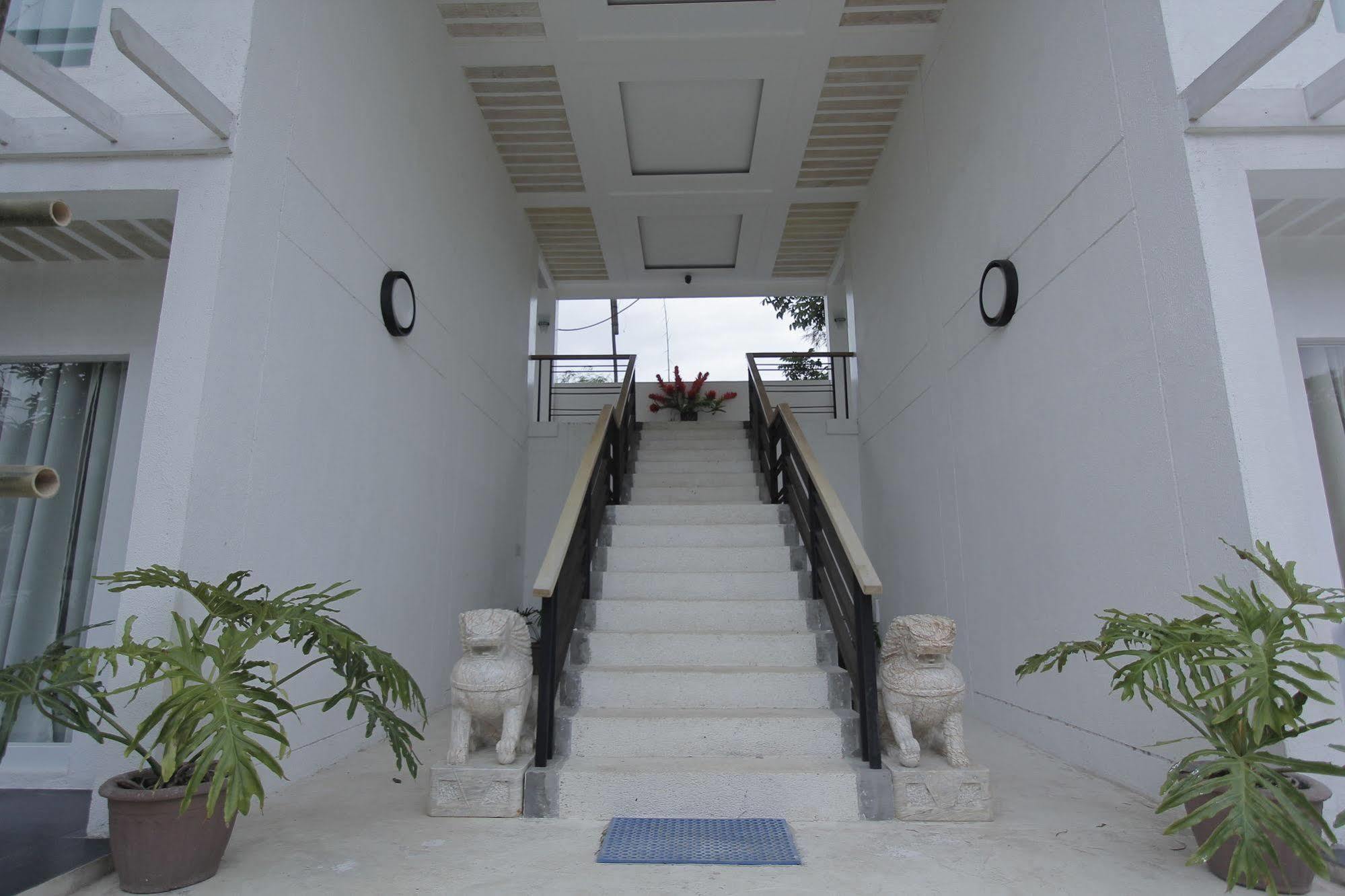 Casa Pilar Beach Resort Manoc-Manoc Extérieur photo