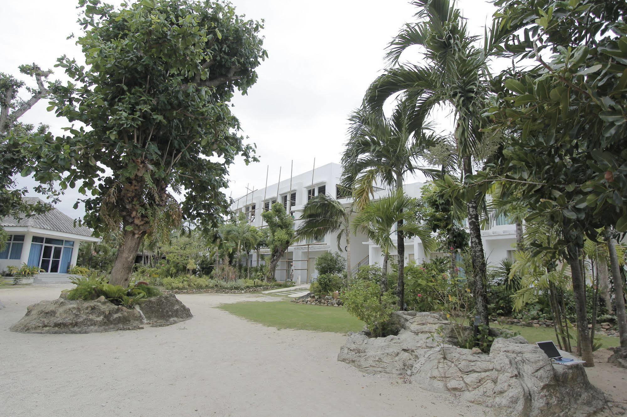 Casa Pilar Beach Resort Manoc-Manoc Extérieur photo